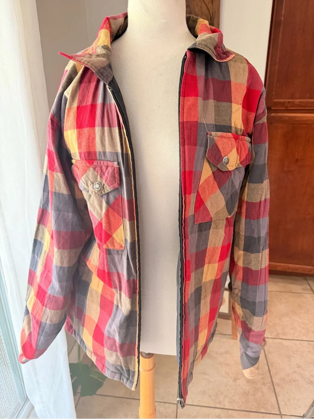 The North Face Reversible Plaid Insulated Jacket Black Red Flannel Men's L